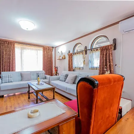 Vikendica Zivotic Feriehus